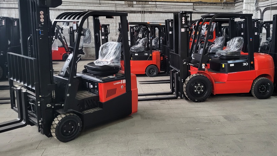 Тест-драйв складской техники на нашем складе в Муроме